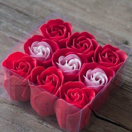 Boite de 9 Roses en pétales de savon - Rouge